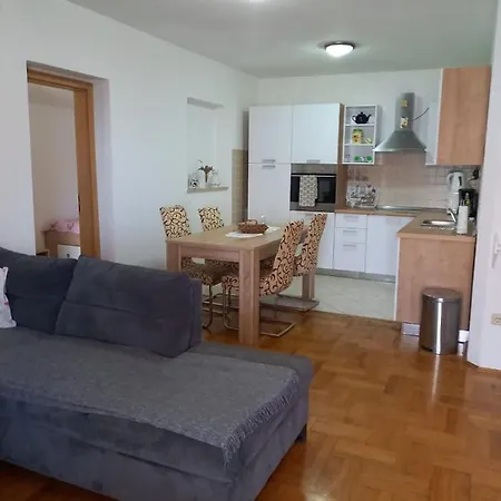 Apartmani Afrodita Crikvenica Extérieur photo
